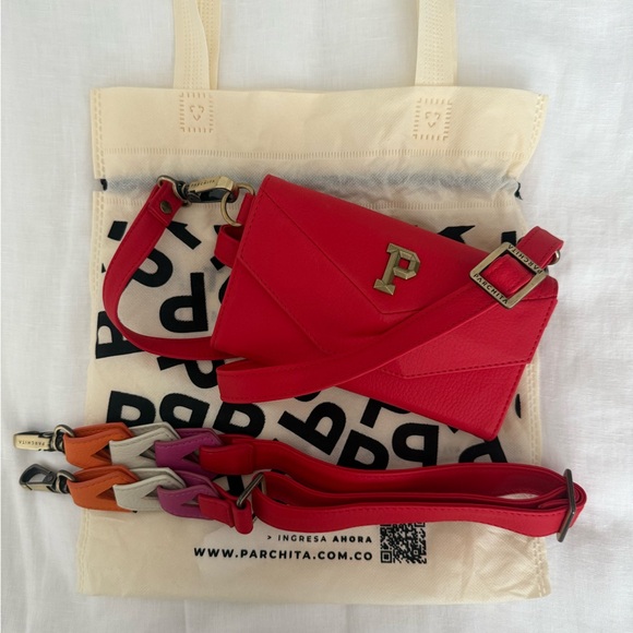 Parchita Red Crossbody wallet Bag - Picture 1 of 8